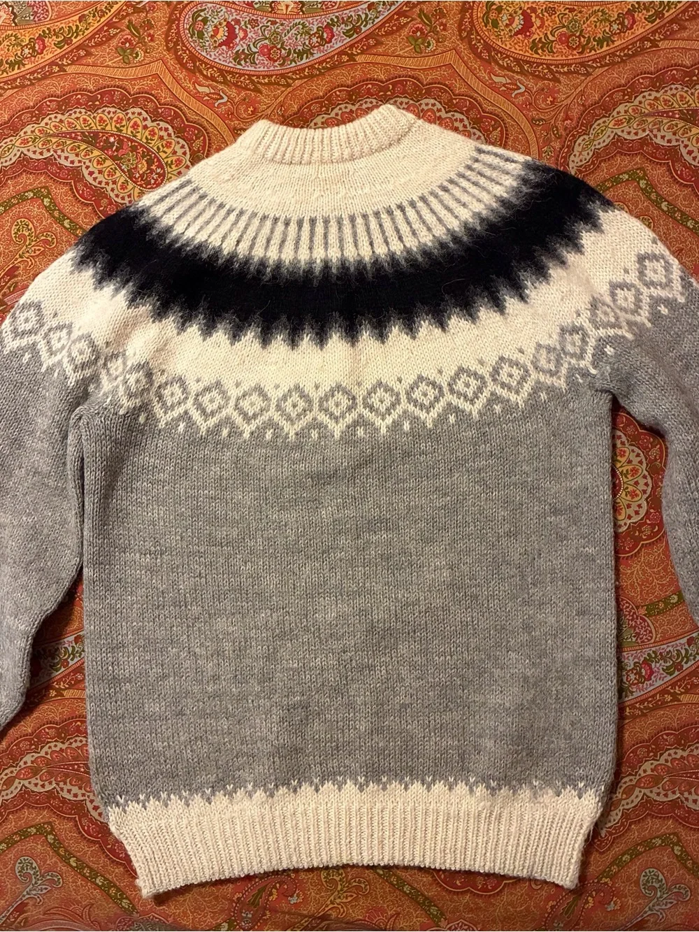 Classic Gray & Cream Nordic Knit Sweater - Unbranded